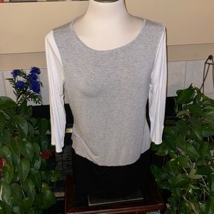 White House Black Market shirt! (266)